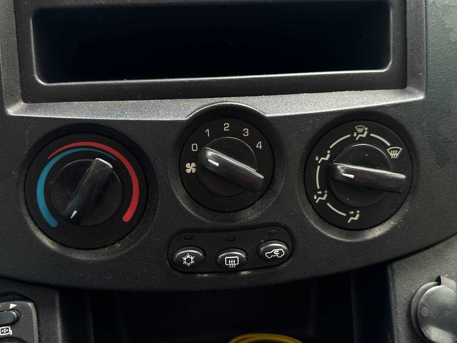 Saturn Vue 2.2 Бензин МКПП 2004