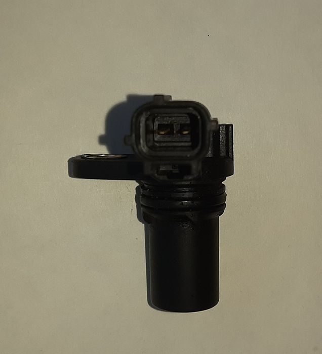 Датчик положение распредвала 1S7F-12KO73-AD FORD VOLVO MAZDA 6