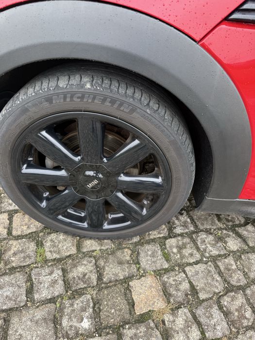 Mini one d 3 portas