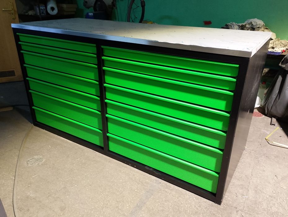 Solidny metalowy stół do warsztatu. 200x60