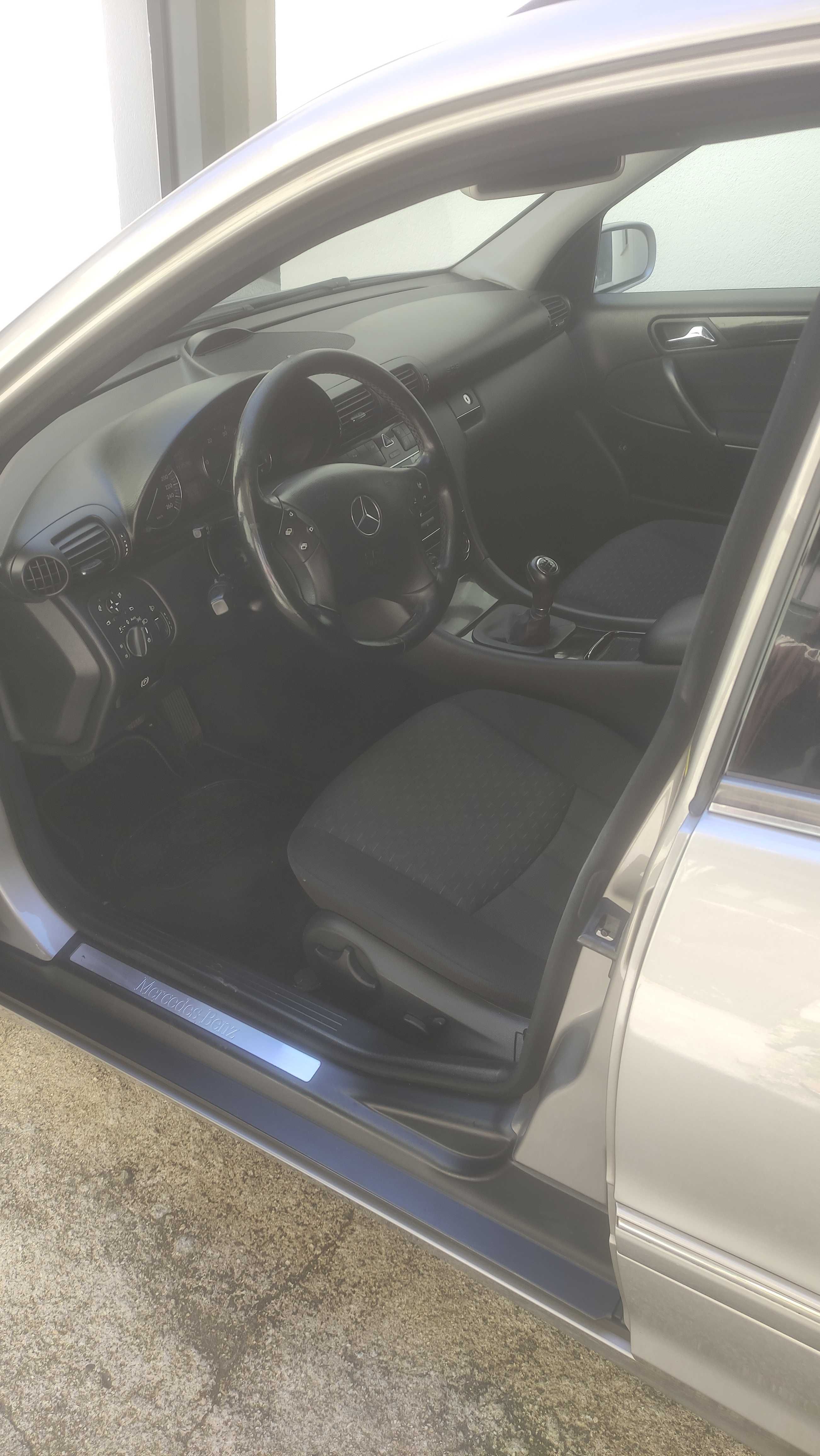 Mercedes C220 CDI Nacional muito estimada