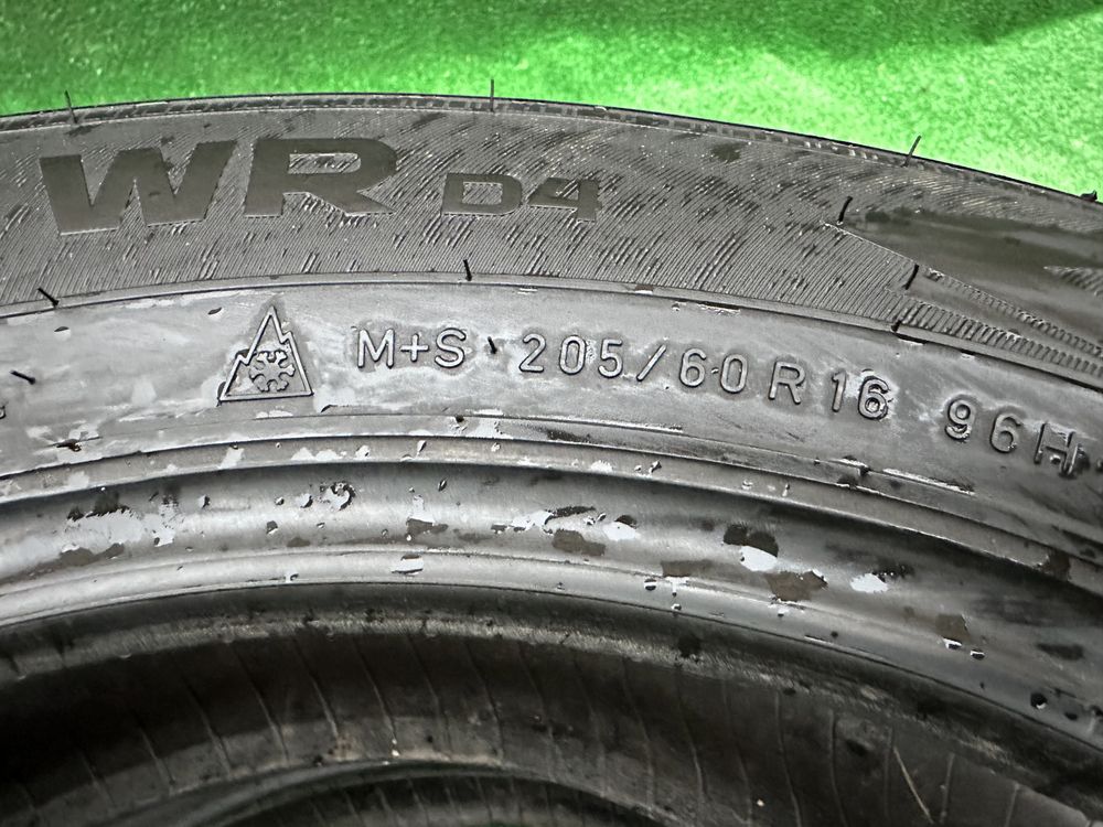 Зимові шини 205/60 R16 96H Nokian WR D3