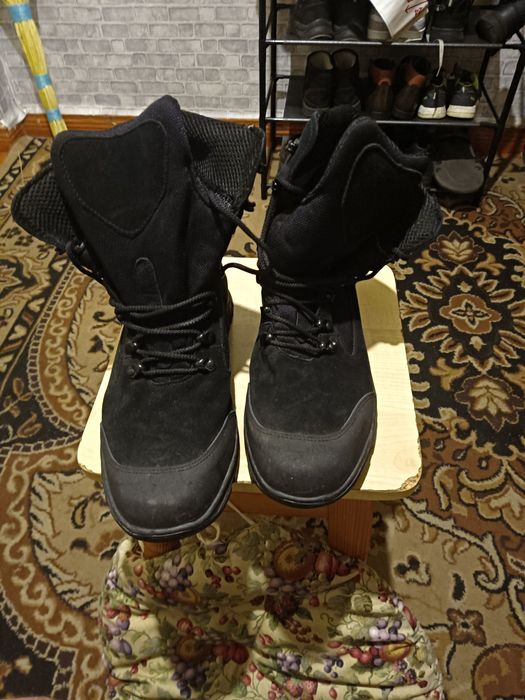 Продам БЕРЦЫ 45 размер.демисезонные, зимние. Состояние идеальное.