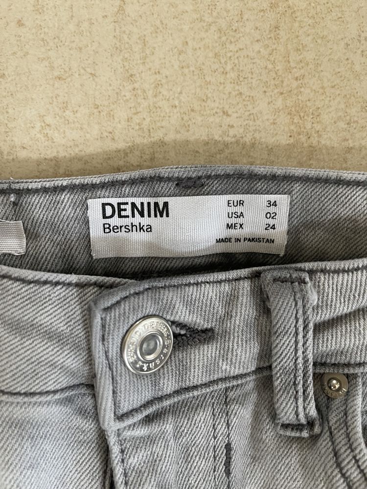 Spodnie rurki Bershka 34