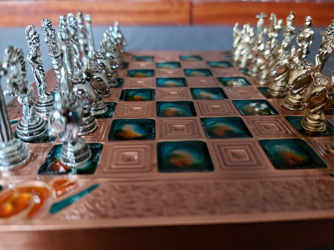Greckie metalowe szachy