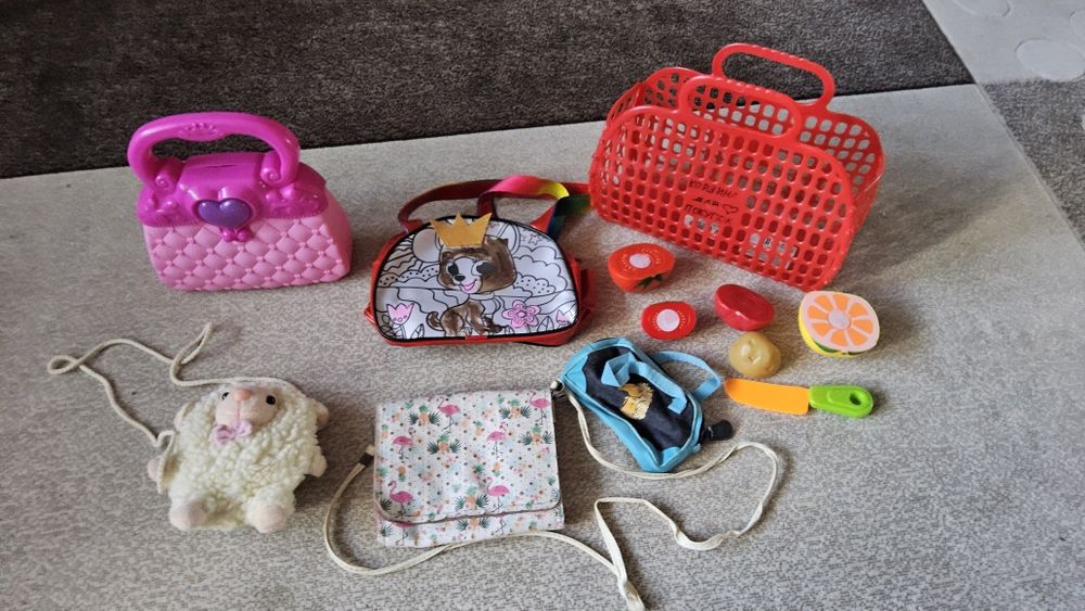 Сумочки детские, кошелек.