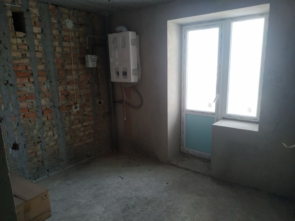 Центр 2 кімнатна квартира  в зданій новобудові