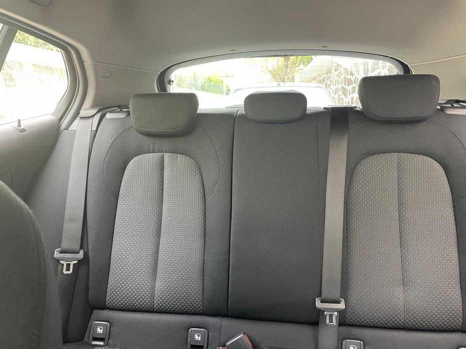 BMW 116d AT Corporate Edition