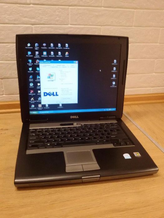 Ноутбук DELL Latitude D520