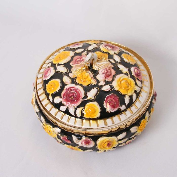 Bomboneira com flores em relevo ELPA Alcobaça