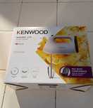 Vendo Batedeira  Kenwood  nova  na caixa como se pode ver na foto