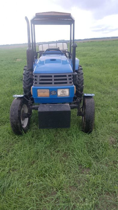 Продам трактор Dongfeng D240