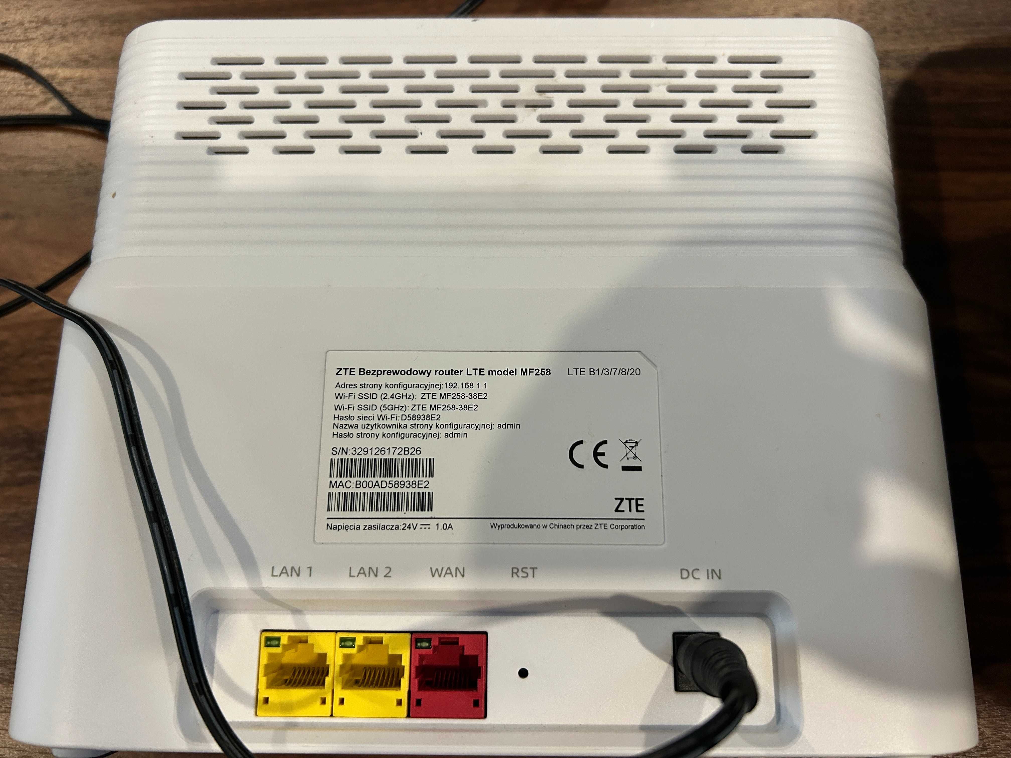 ZTE ZESTAW ODU-IDU MF258 , Modem i Router WiFi, LTE