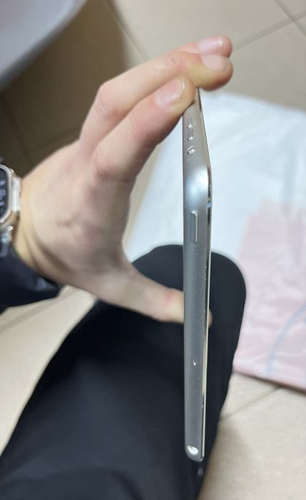 Продом Apple iPad mini 2 Retina Wi-Fi 32 Gb как новый