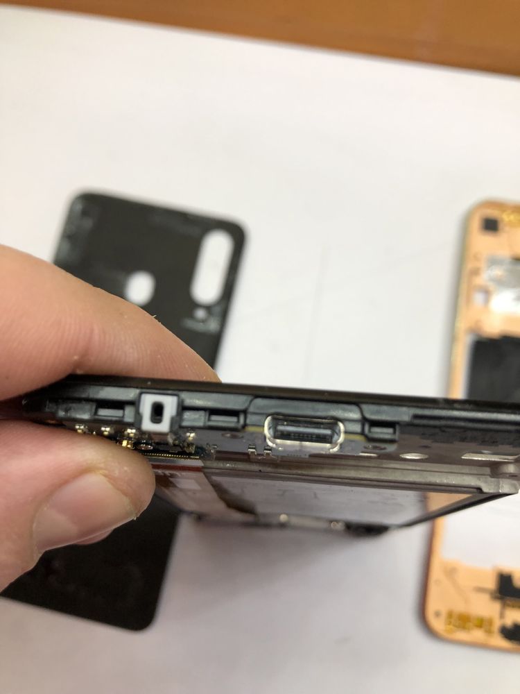 Запчастини Samsung Galaxy A60