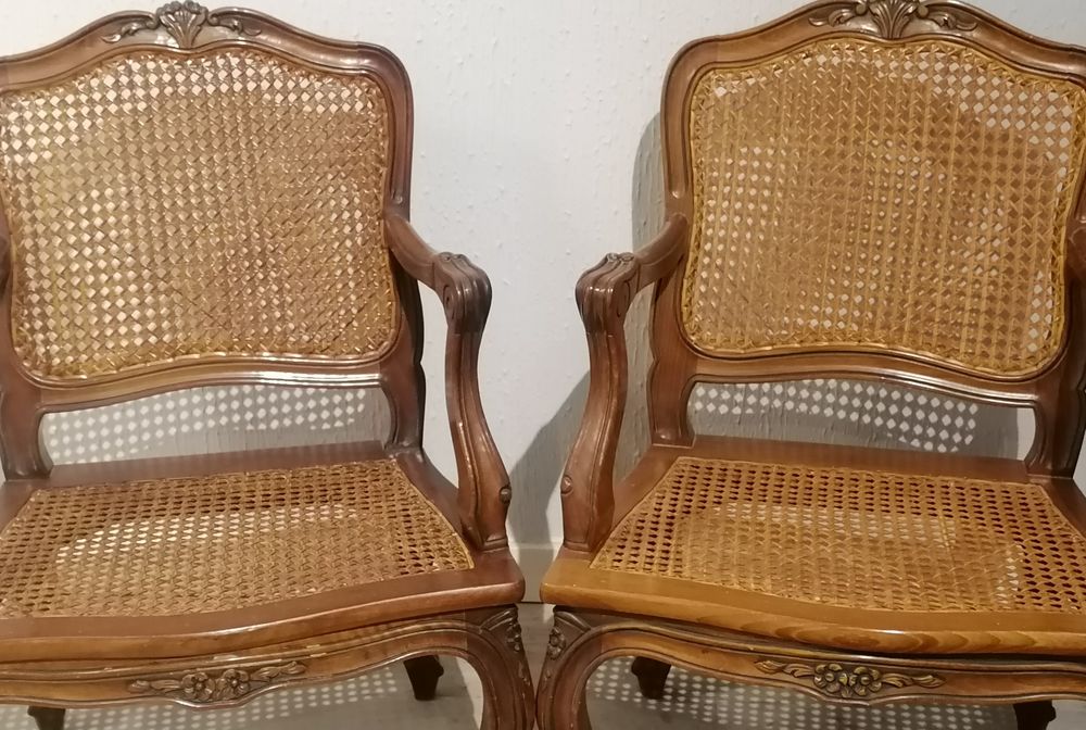 Par pequenas Bergeres de Lareira (Cadeirões Cadeiras) Luís XV Palhinha