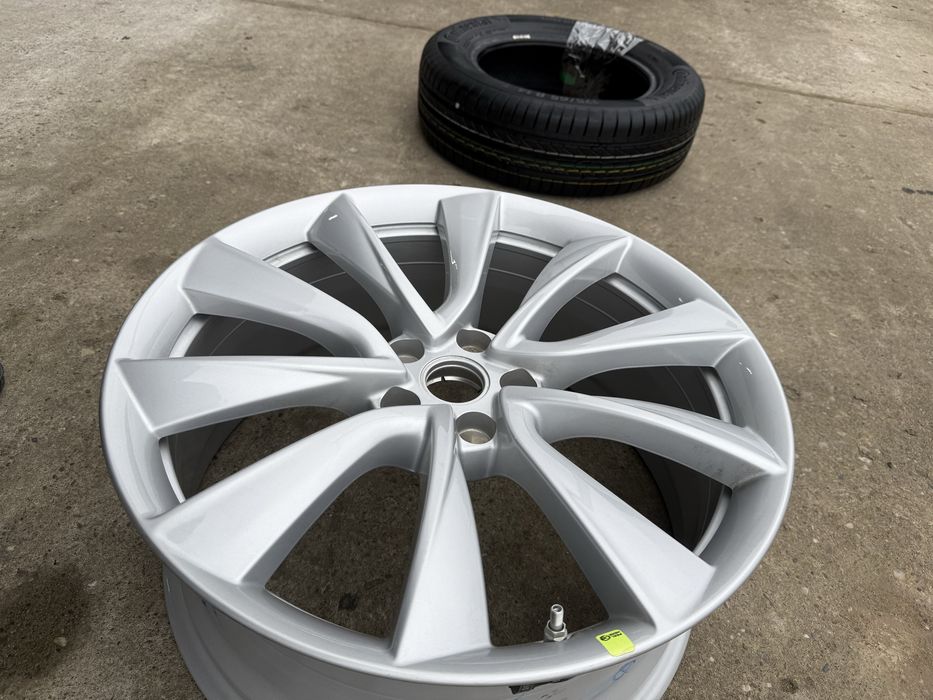 Диски 20 5.114,3 ET35 8,5jx20H2 Tesla Model 3 запаска одиничка