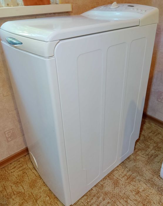 Стиральная машина Whirpool AWT 7125 пошипн. и фланцы новые отличн.сост
