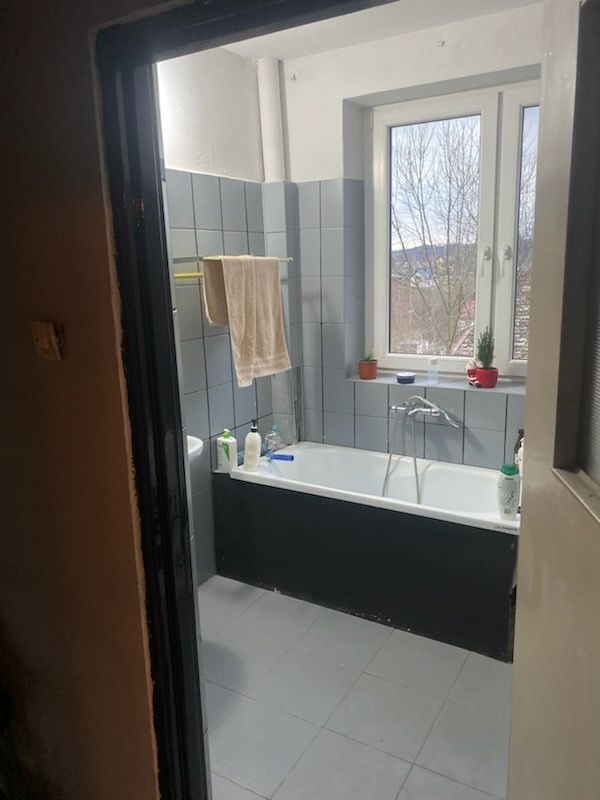 Wynajmę dom z garażem
