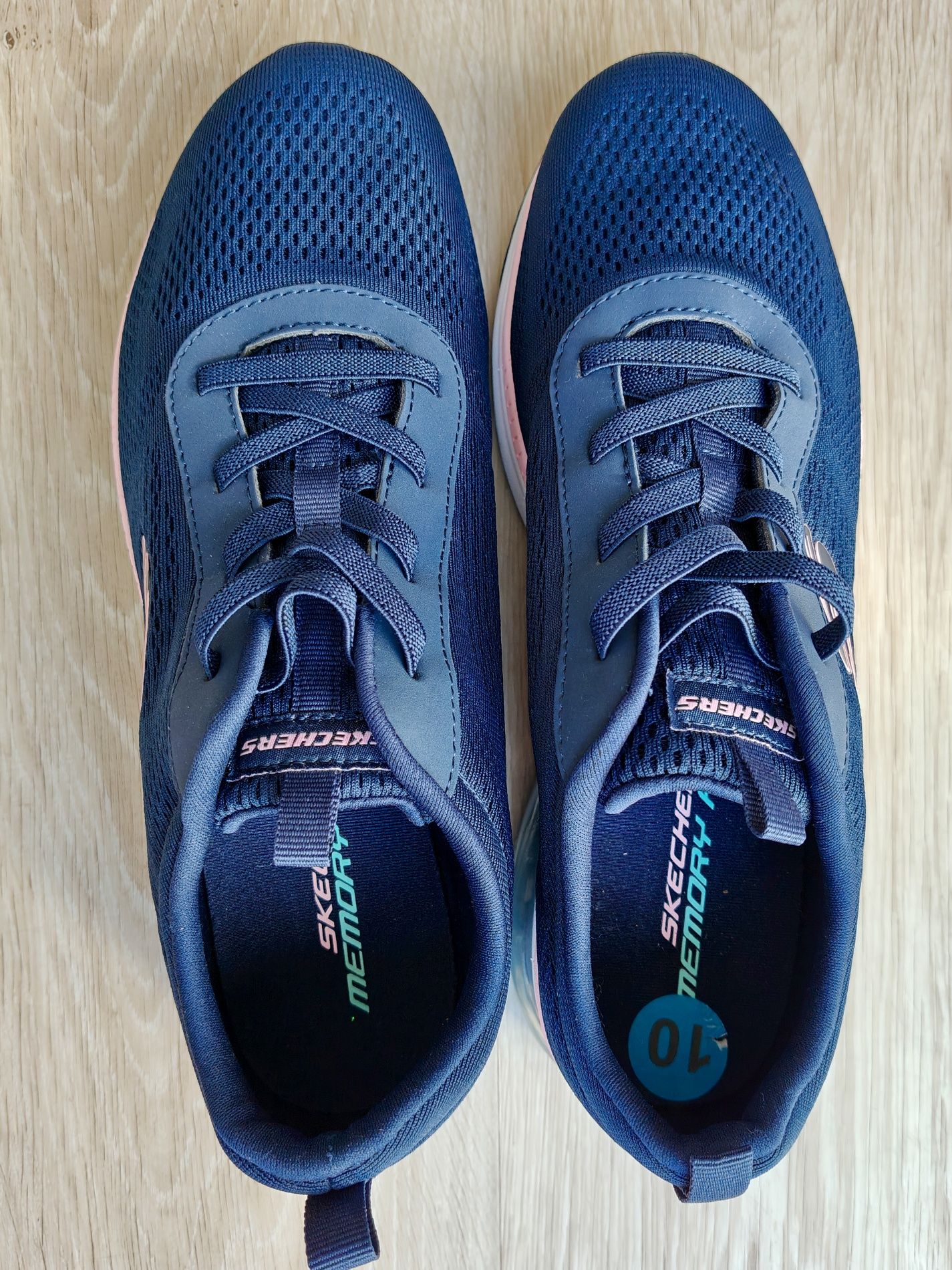 Buty Skechers Memory Foam 179014R. Nowe