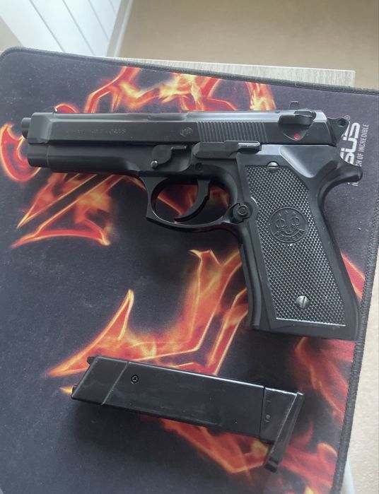 Pistola Airsoft como nova .