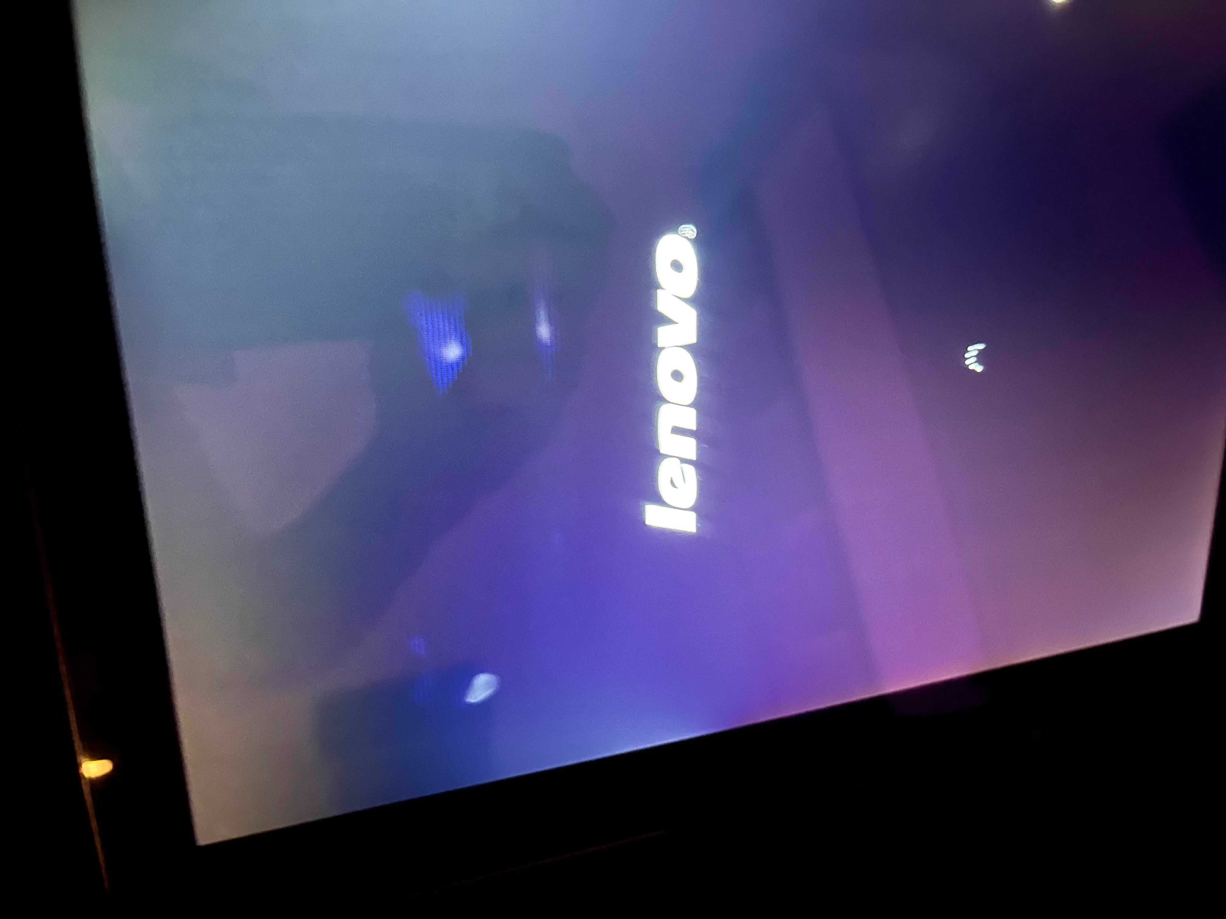Tablet Lenovo Miix 300 z Windows 10 + klawiatura + akcesoria