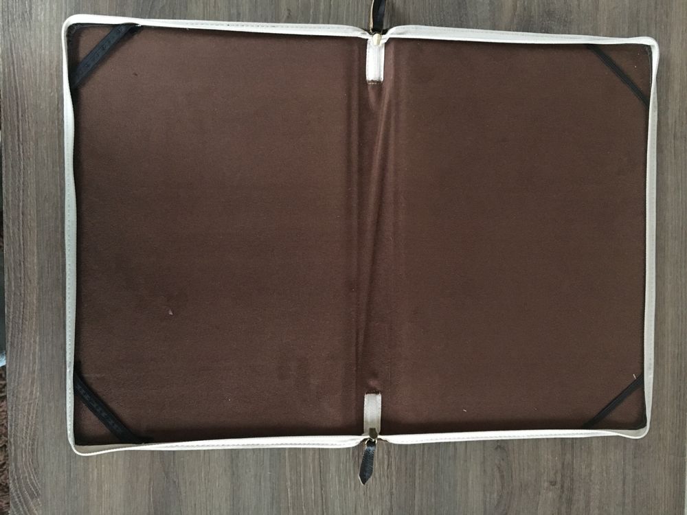 Кожаный чехол для МасBook