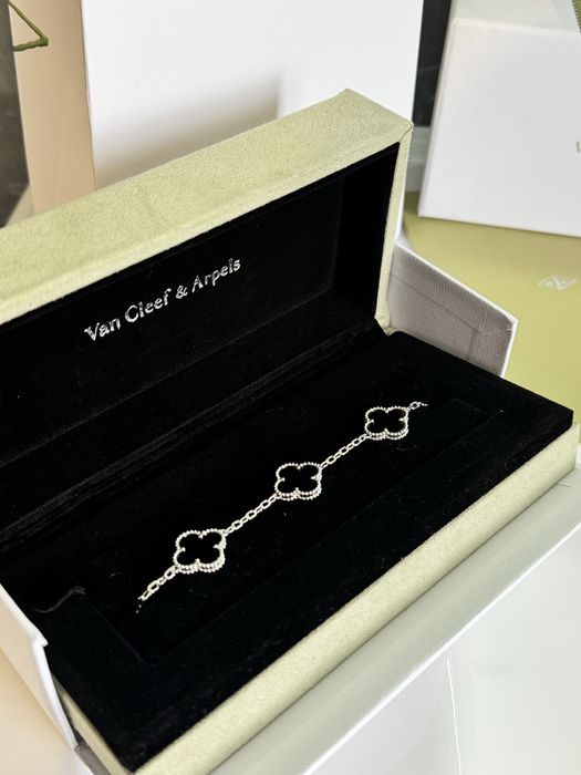 Браслет Van Cleef з оніксом в сріблі