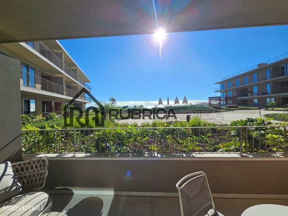 Magnifico T2 Frente Mar em Condomínio de Luxo com 2 piscinas