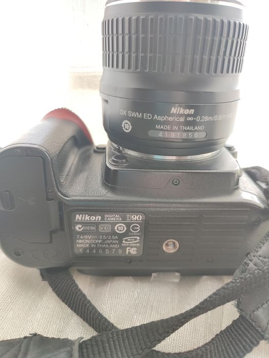 Nikon D90 фотоаппарат зеркалка