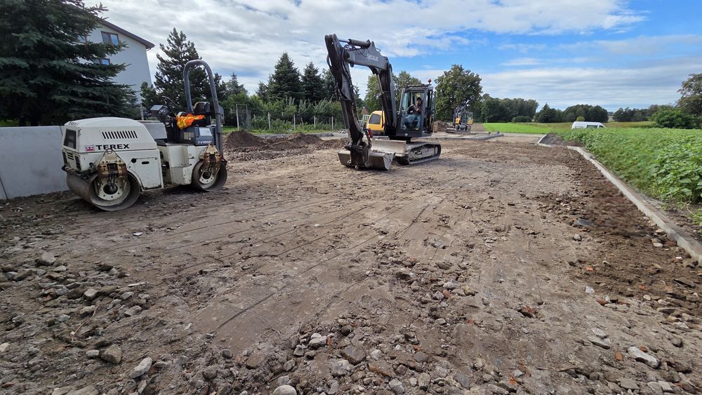 Układanie kostki brukowej przemysłowej