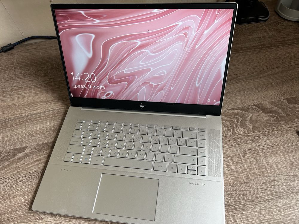 HP ENVY - i5/GTX1660Ti/32RAM/1Tb/Windows 10 Pro/Model 15-ep0008ur