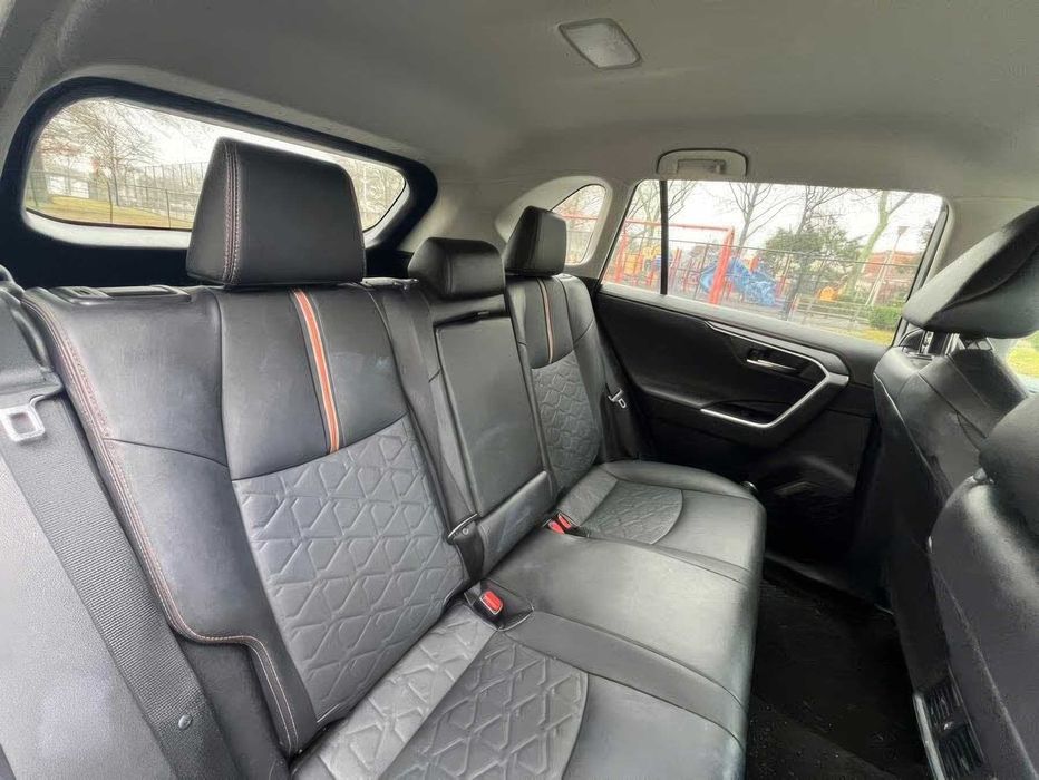 Toyota RAV4 Adventure      2022