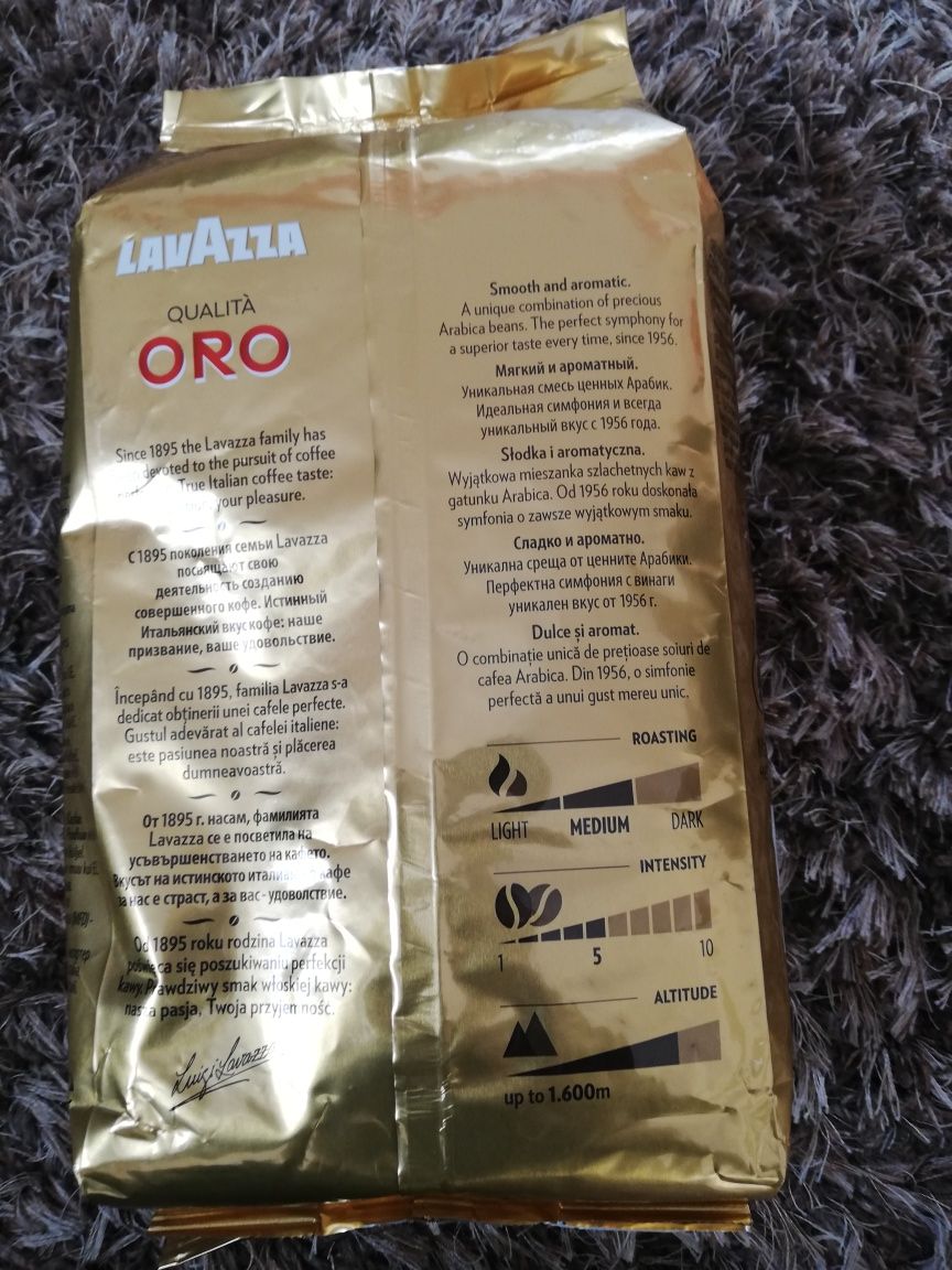 Kawa Lavazza ziarnista Qualita ORO 1 kg