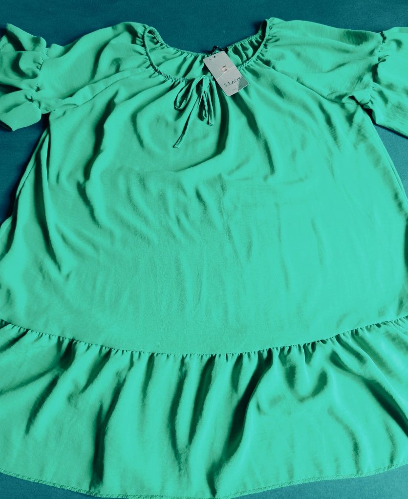 Sukienka zielona z krótkim rękawem