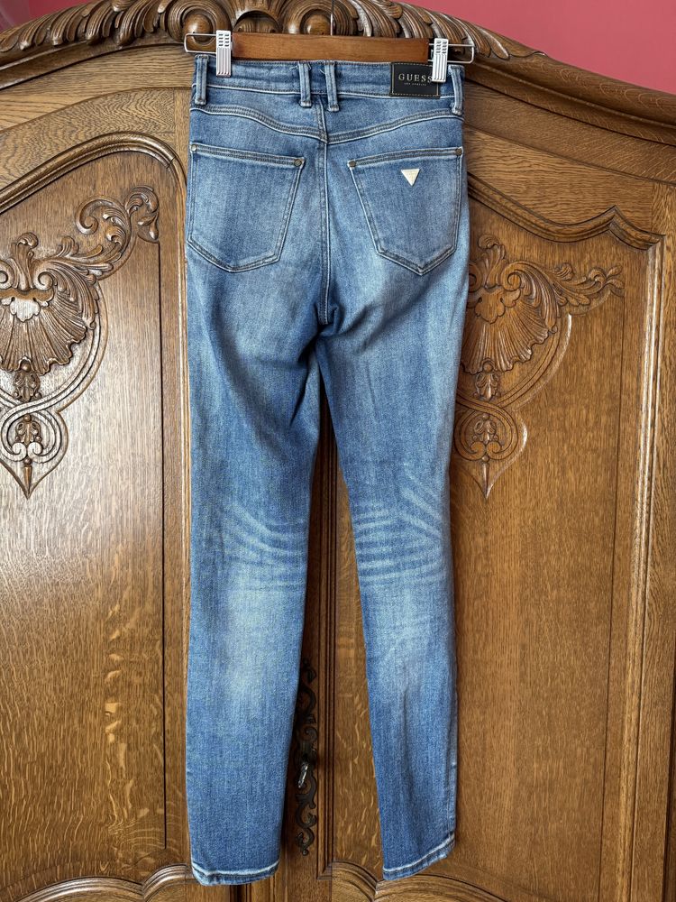 Jeansy Guess niebieskie wysoki stan XS/34