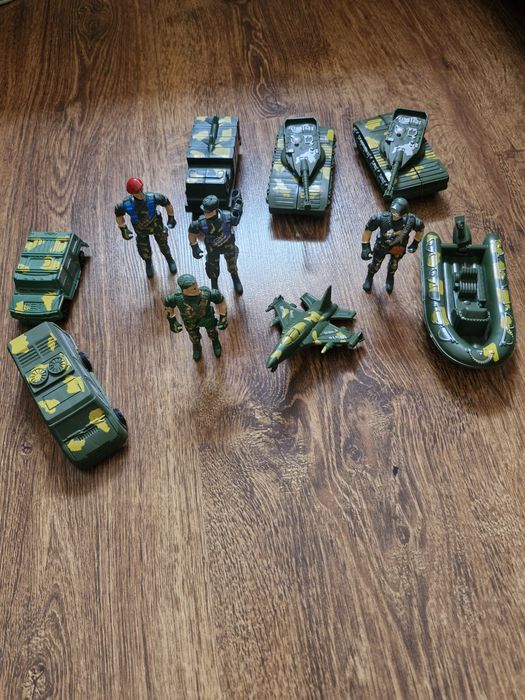 Zestaw wojkowy do zabawy