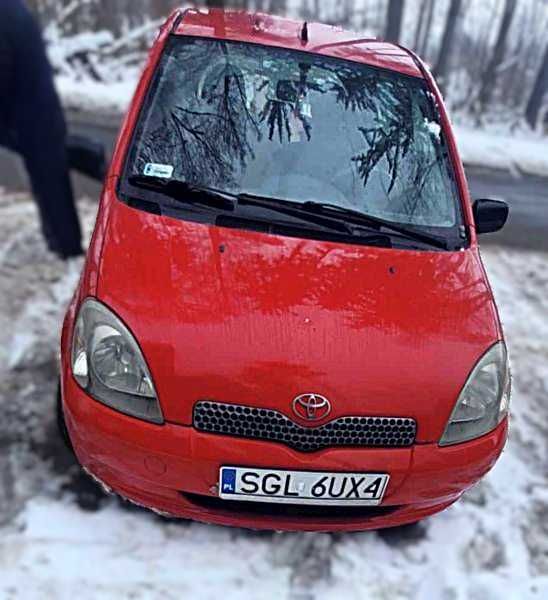 Toyota Yaris I Generacja 1,3 Benzyna 2002 r  Czerwona Perełka