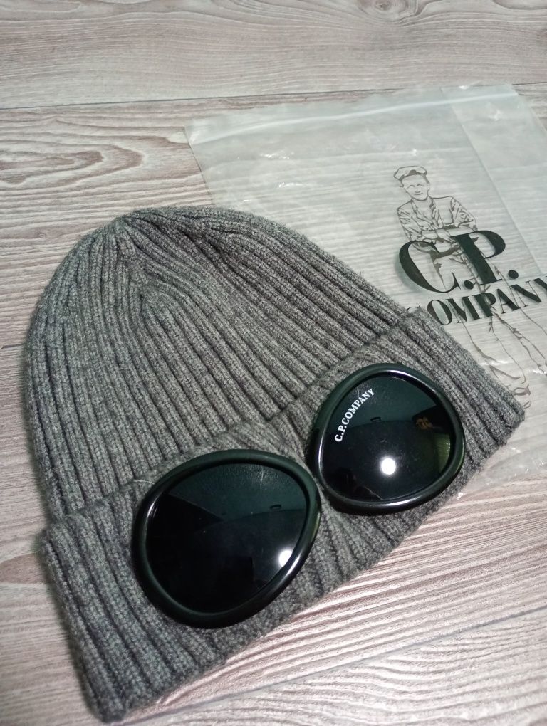 Шапка C.P Company. сп компані