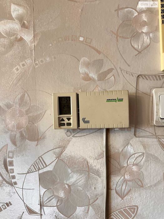 Продаж 3 кімнатної з ао, мікрорайон Сонячний