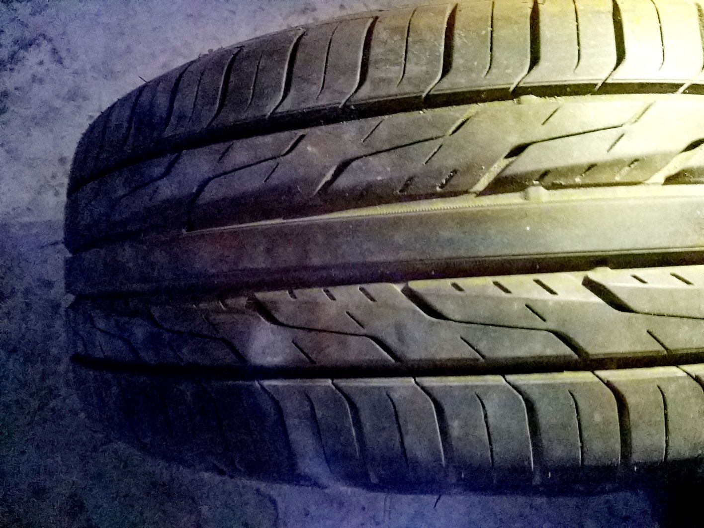 Toyo Extensa Hp 215/50 r17 95V,215 50