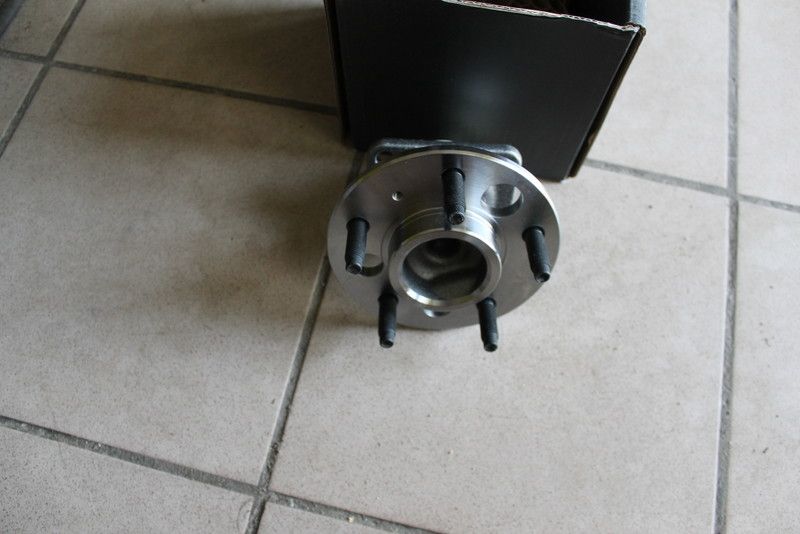 Nowa piasta tylna Chevrolet Uplander 3.5 V 6 2005 r