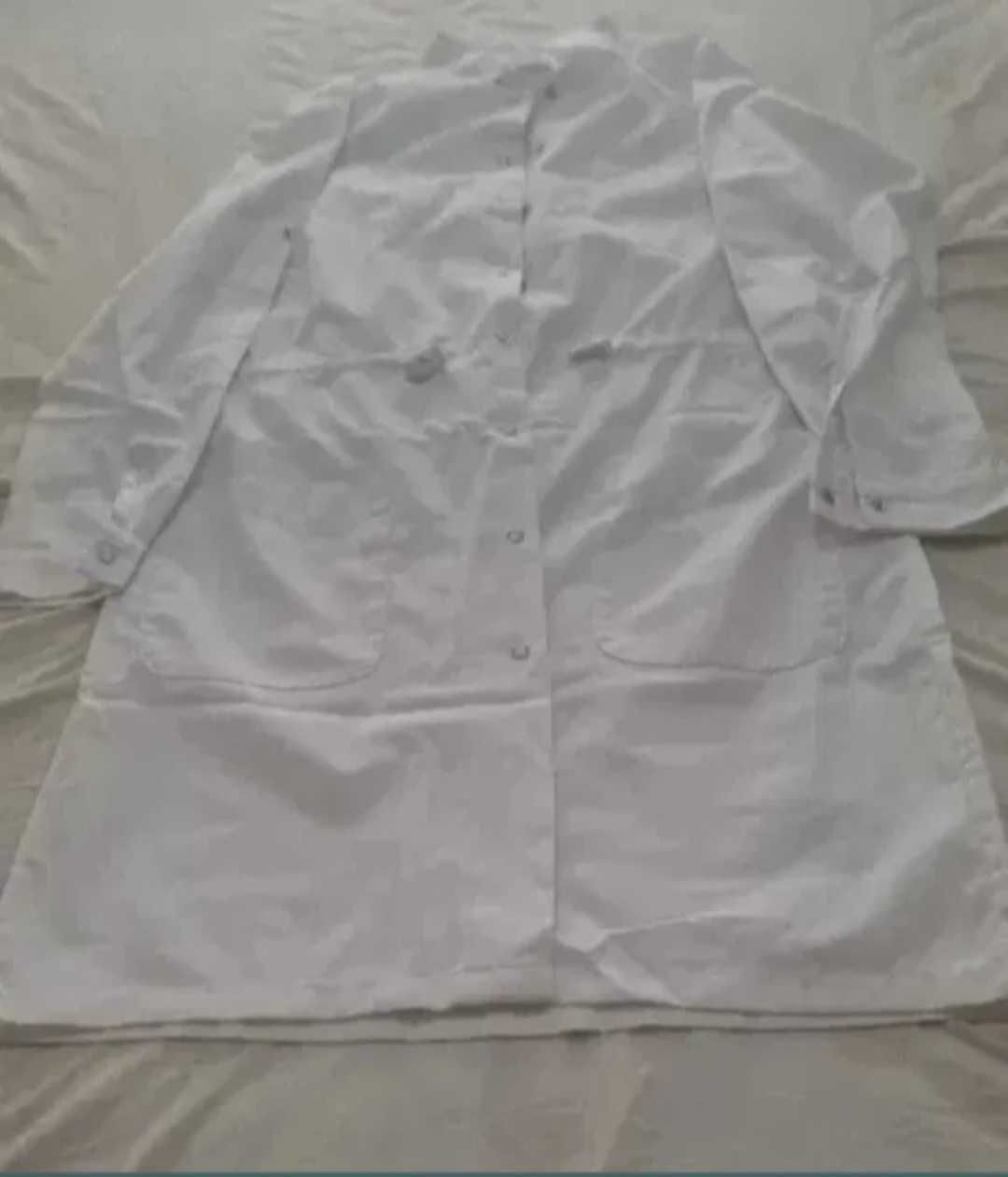 Bata de Estética  Jaleco Branco Novo