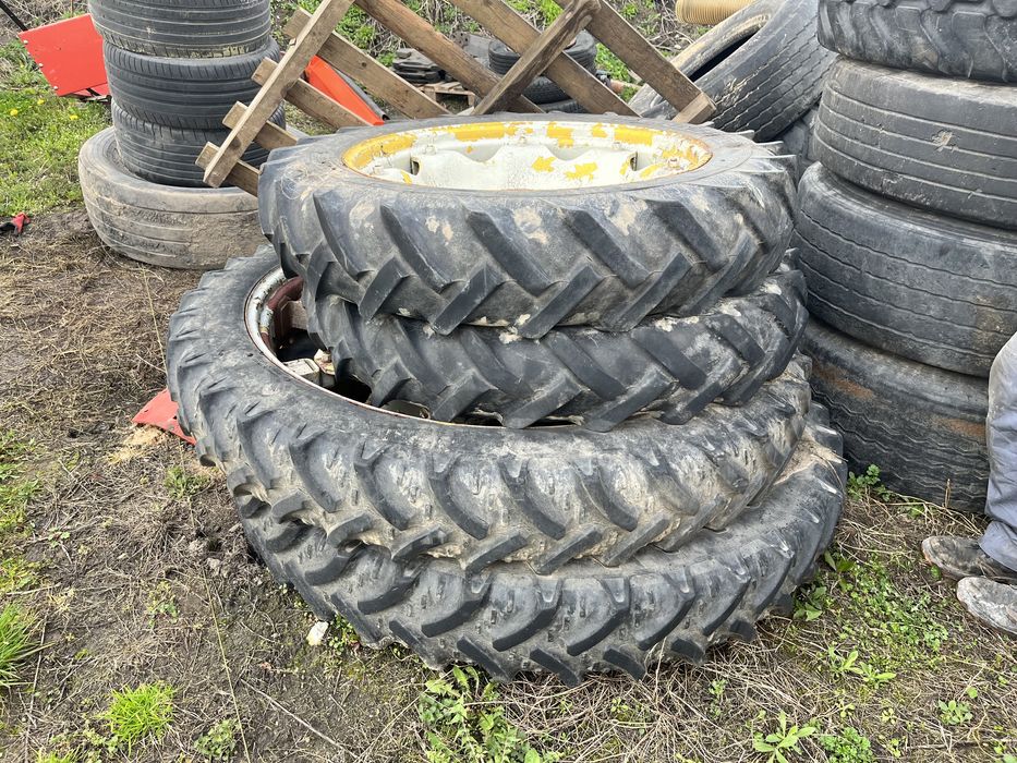 Koła wąskie Valtra 230/95 R48 , 9.5-32 koła do międzyrzędzi