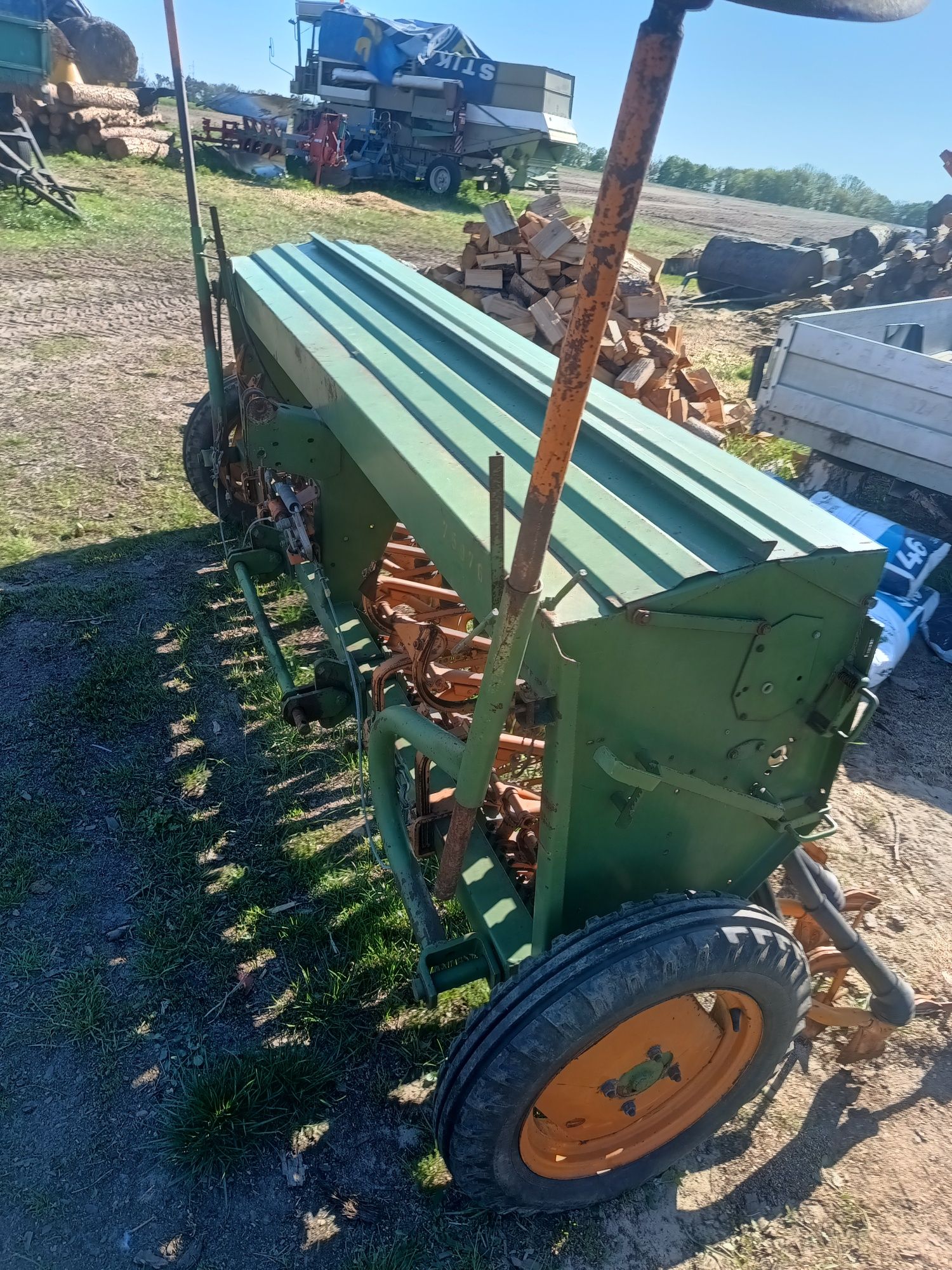 Siewnik Amazone d7 specjal 3m