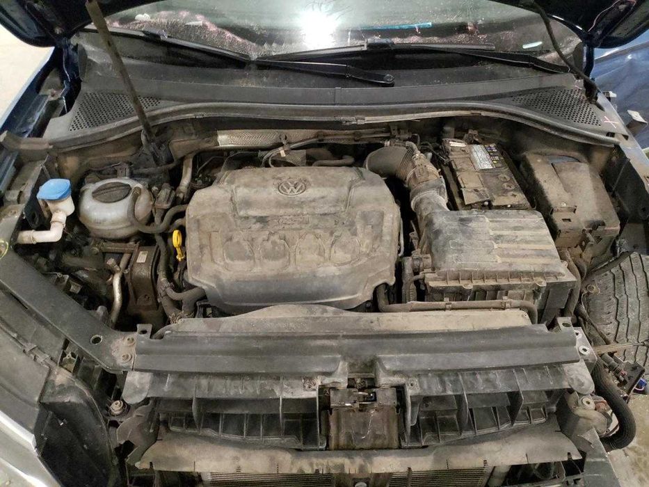 VOLKSWAGEN Tiguan SEL Premium, 2018 (2017)