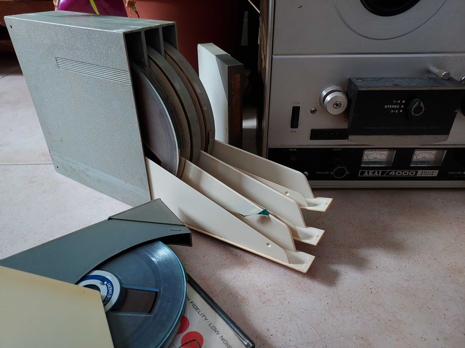 Gravador de fita Akai 4000 de 1970 + 20 fitas