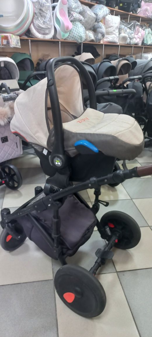 Коляска 3в1 Tutis Zippy
