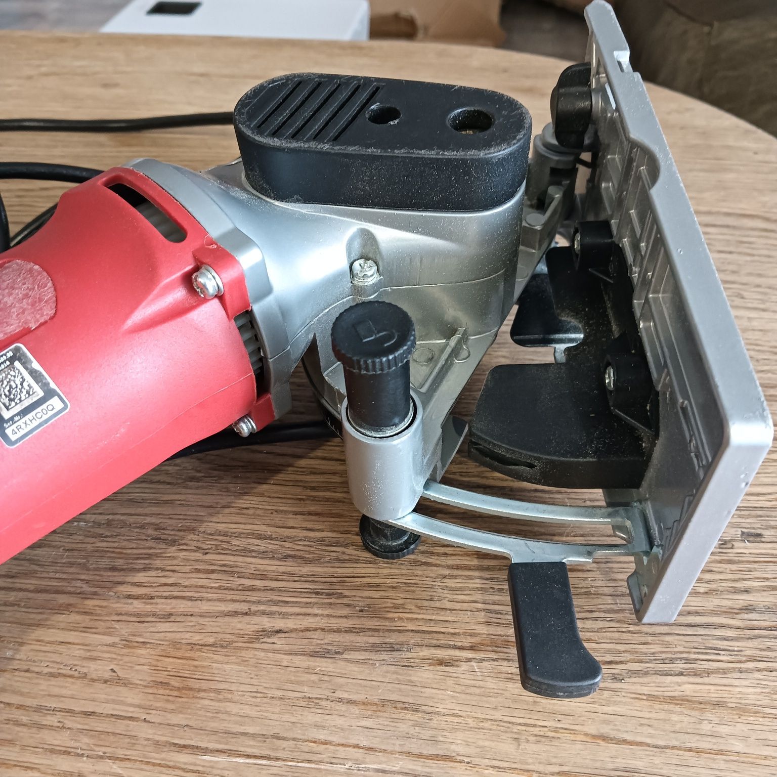 Mini pilarka precyzyjna Einhell TC CS 860