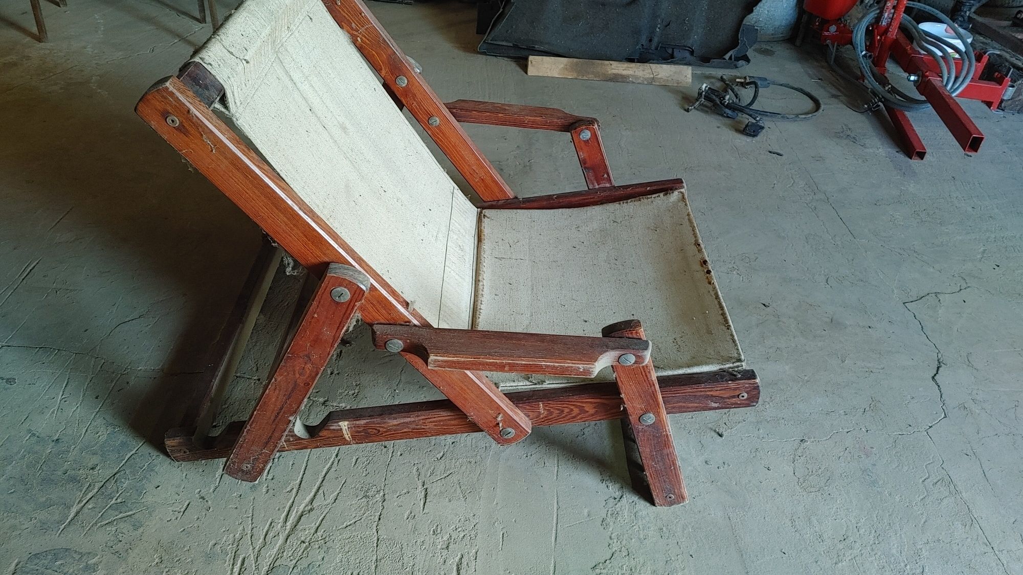 Fotel rozkładany hamak ogrodowy altana . Drewniany leżak